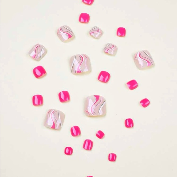 Press on toes - Picture 2 of 2